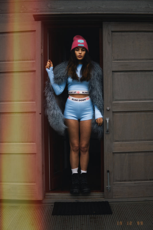 LONG SLEEVE CROP TOP