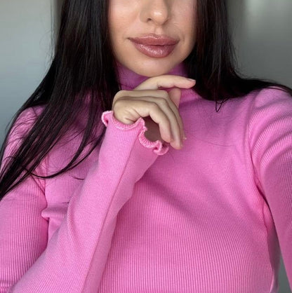 ESSENTIAL COTTON TURTLENECK